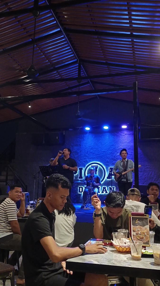 PILLAR COFFEE DURIAN Photo 2