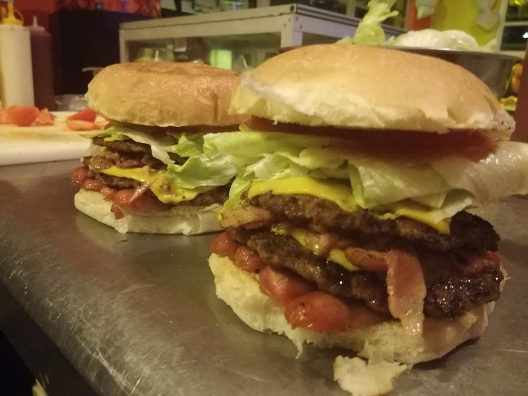 Hamburguesas el guero Photo 9