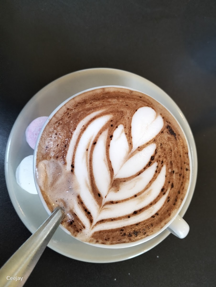 Cafe Esplanade Photo 6