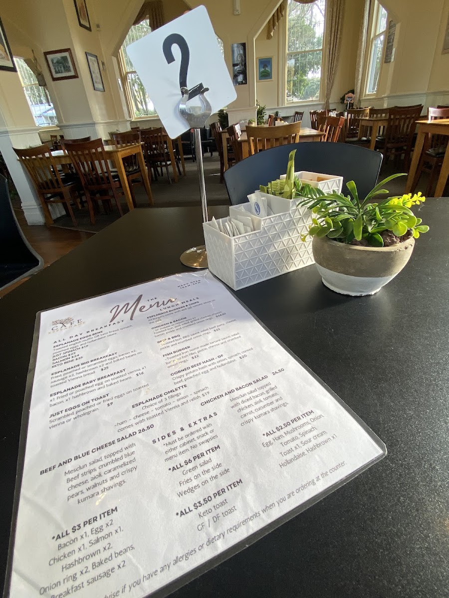 Cafe Esplanade Photo Menu 3