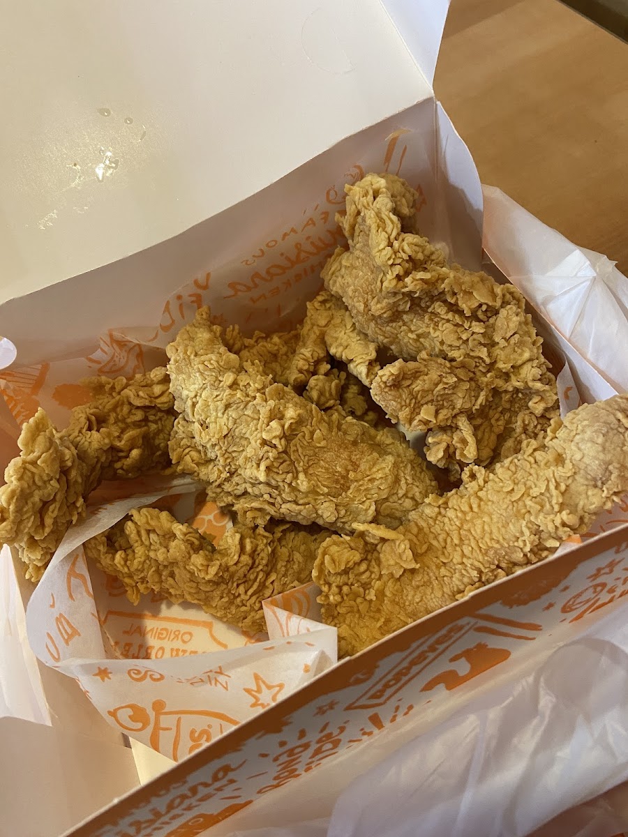 Popeyes Louisiana Kitchen Photo 4