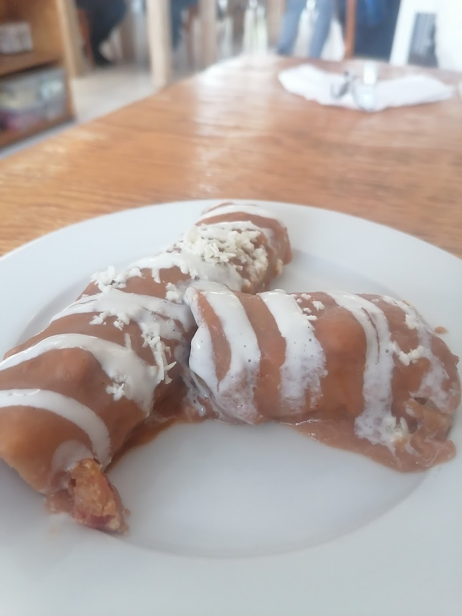 Tostei Desayunos & Café Photo 7