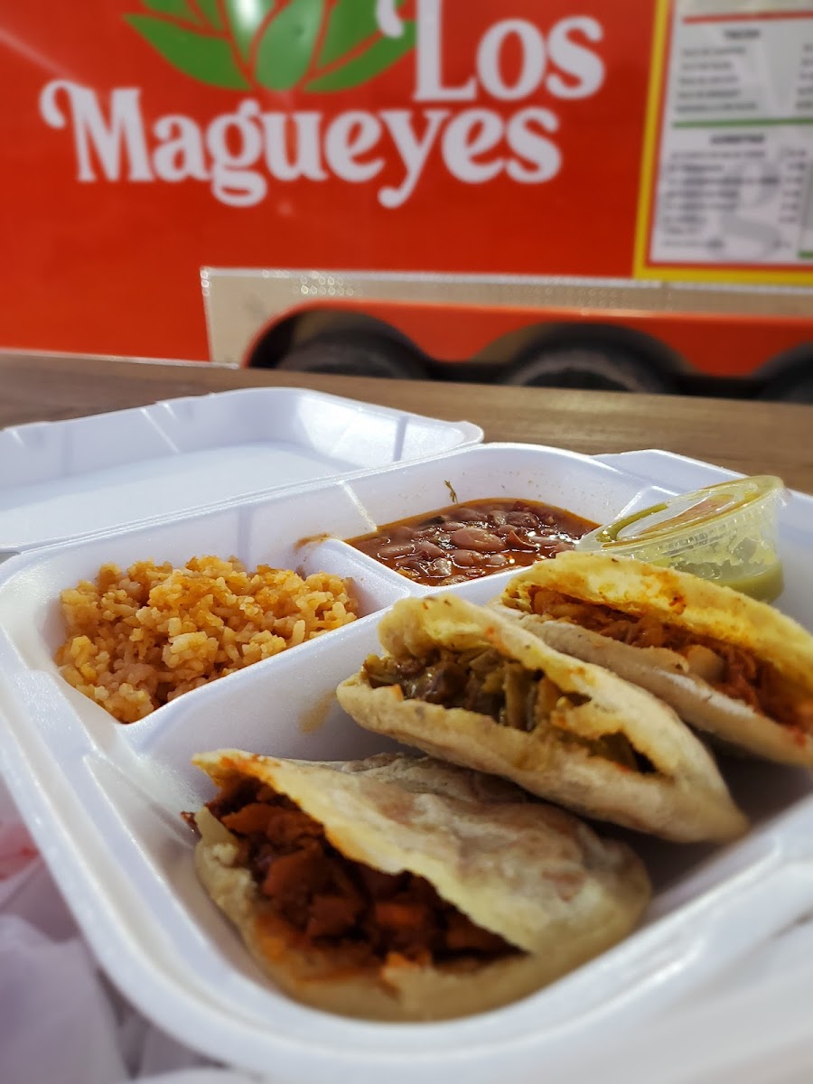 Los Magueyes Photo 10