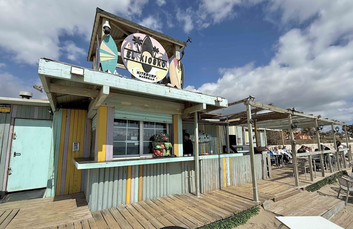 El Kiosko Kitesurf Marbella Grill Point