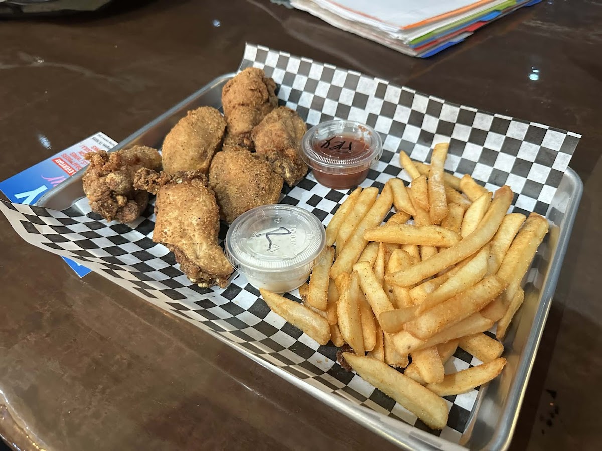 Cooper's Bar & Grill Photo 3