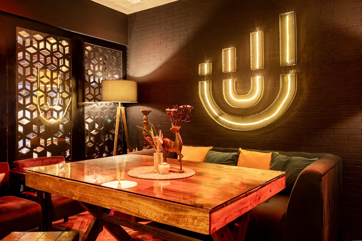 Boudica Café Bar - CityGolf Plaza