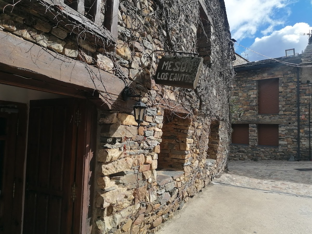 Mesón Los Cantos Photo 4