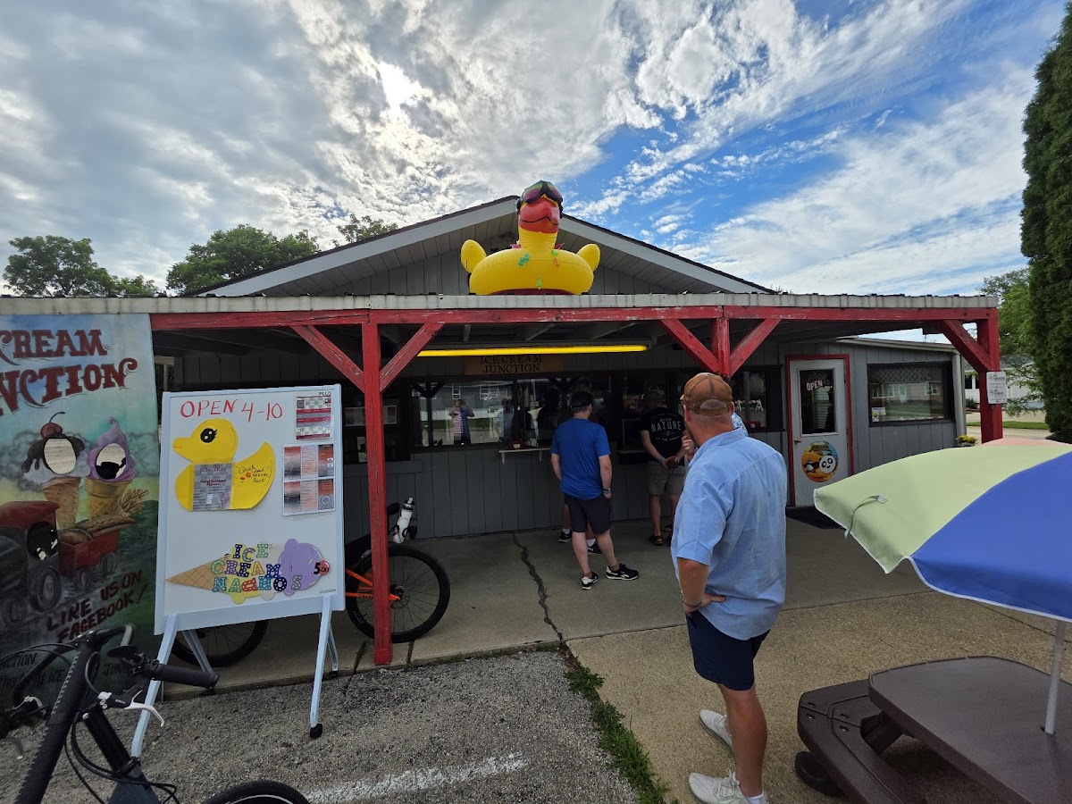 Ice Cream Junction Photo 3