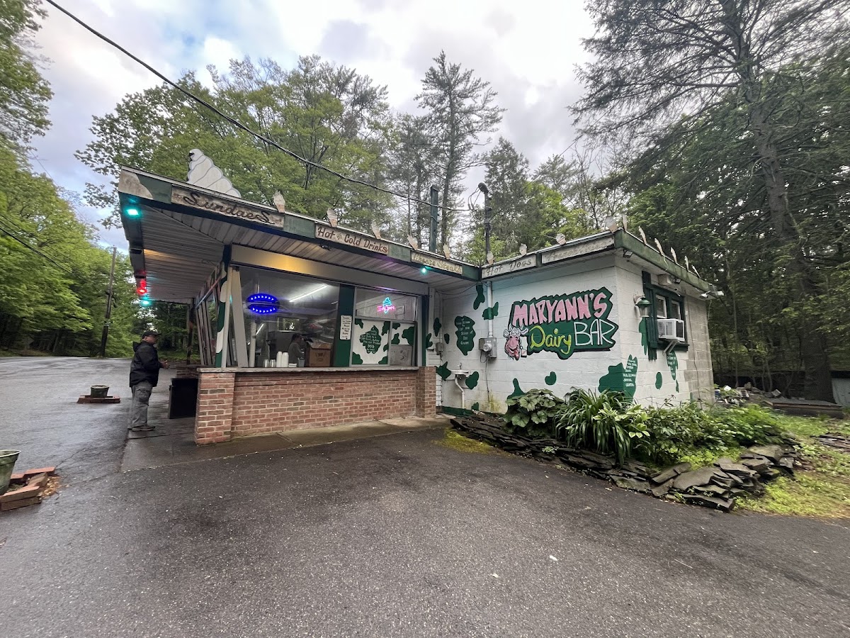 Maryann's Dairy Bar Photo 4