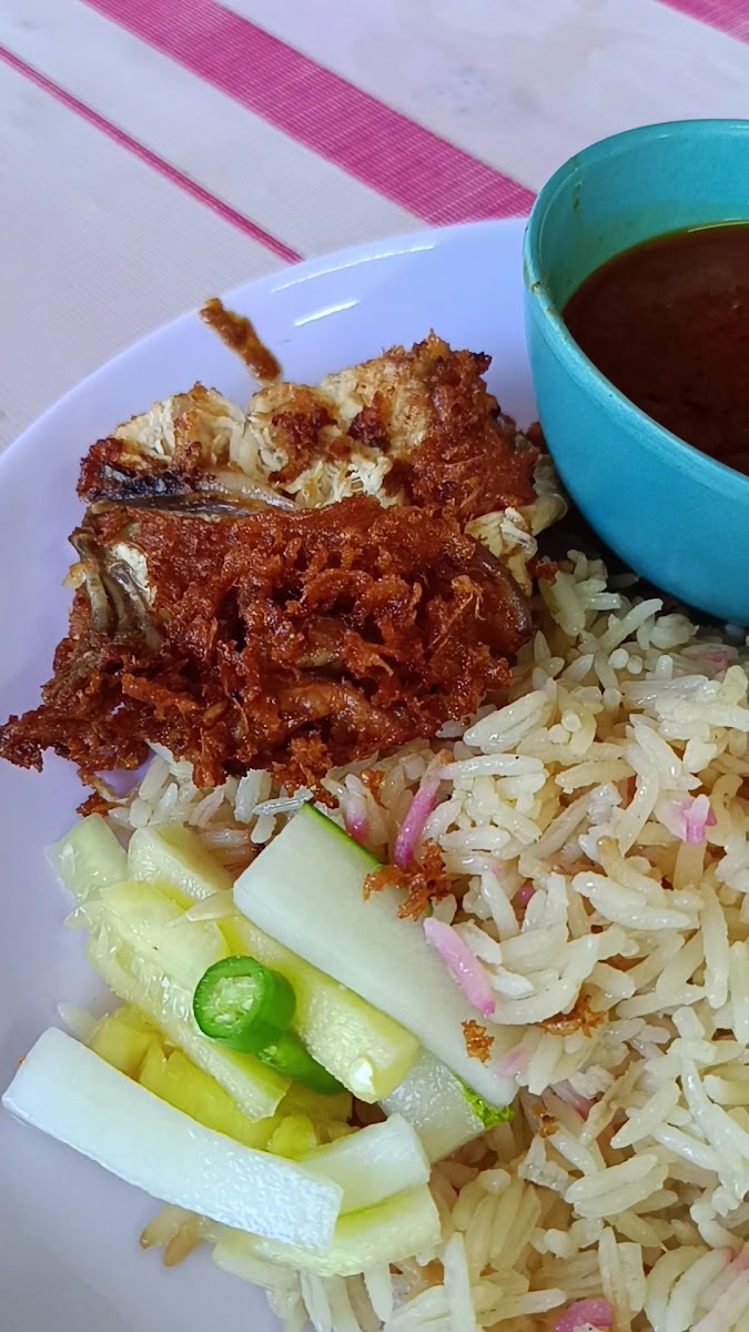 Nasi Dagang Warisan Kak Ju Photo 2