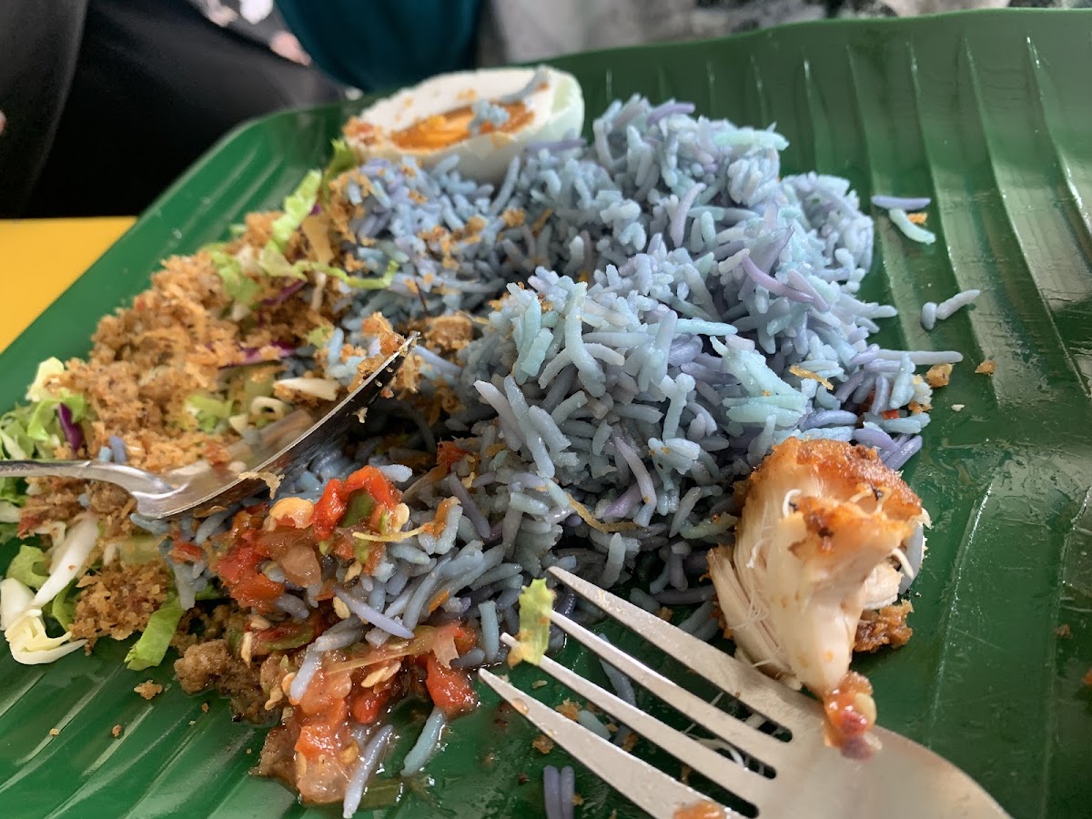 Nasi Dagang Warisan Kak Ju Photo 9