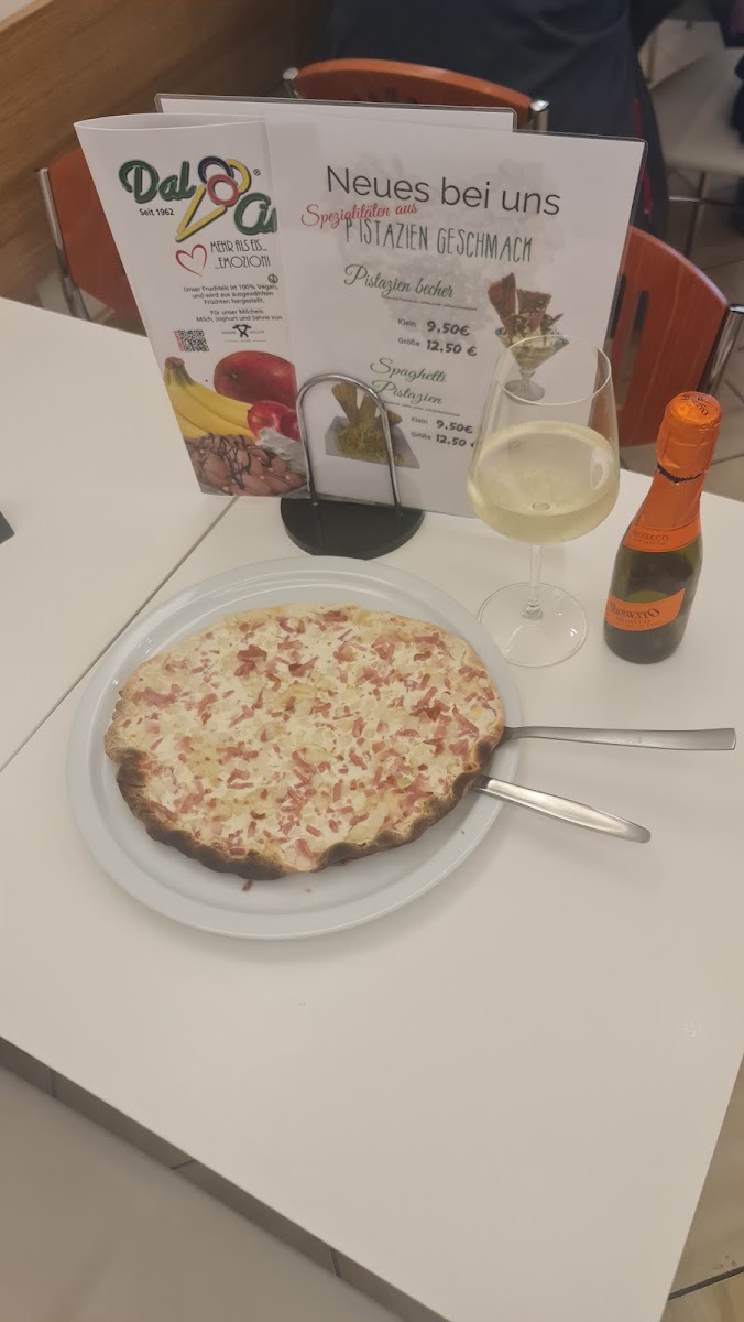 Eiscafe Dal-Cin Photo Menu 8