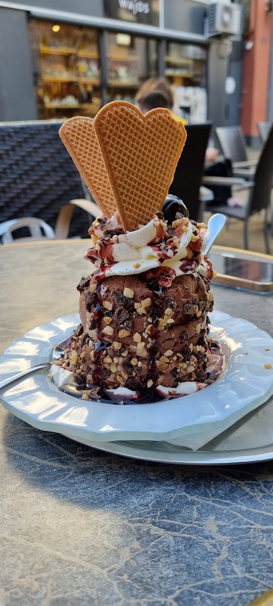 Eis & Cafe Milano Photo 2