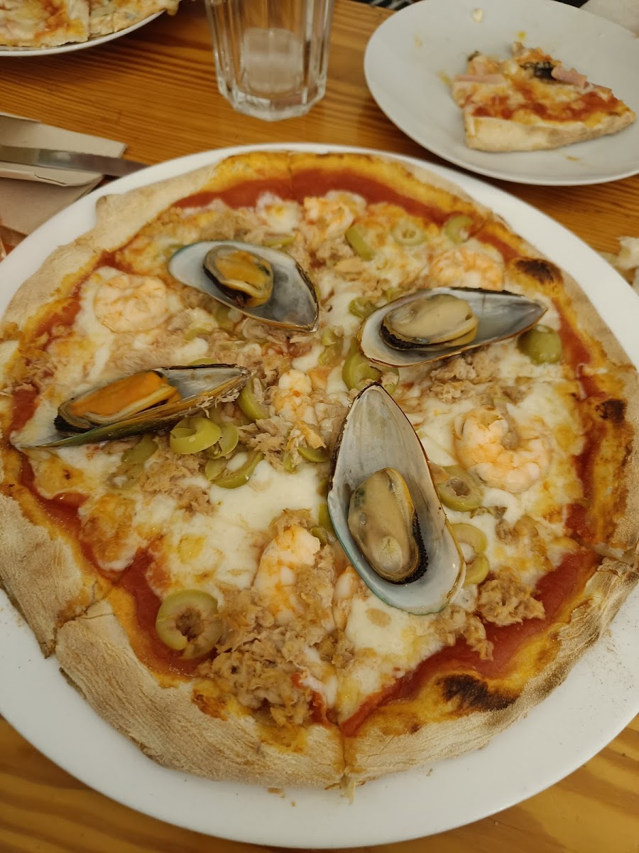 Bar Cafeteria Pizzeria El Parque Photo 8