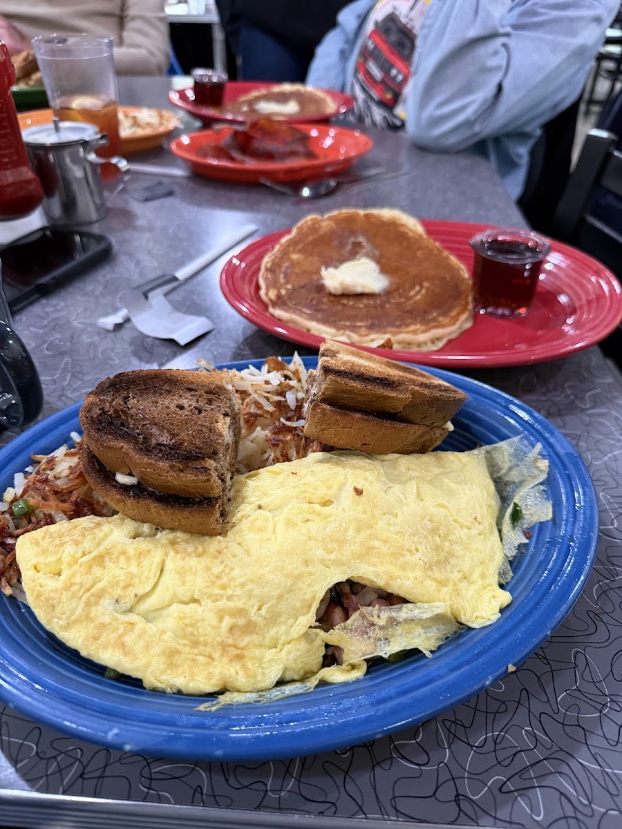 Kelly O's Diner Warrendale Photo 4