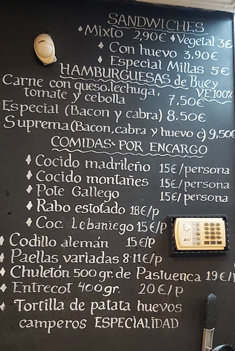 CAFETERÍA MILLAS Photo Menu 6