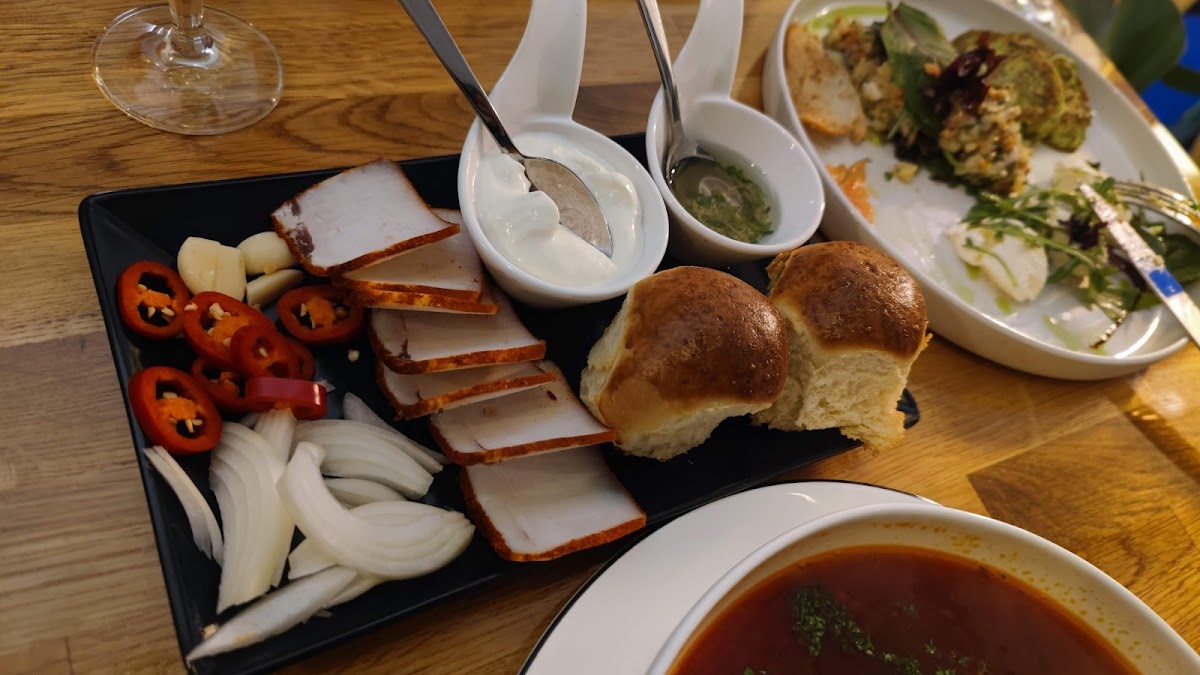 Schu Schu Restaurant Photo 6