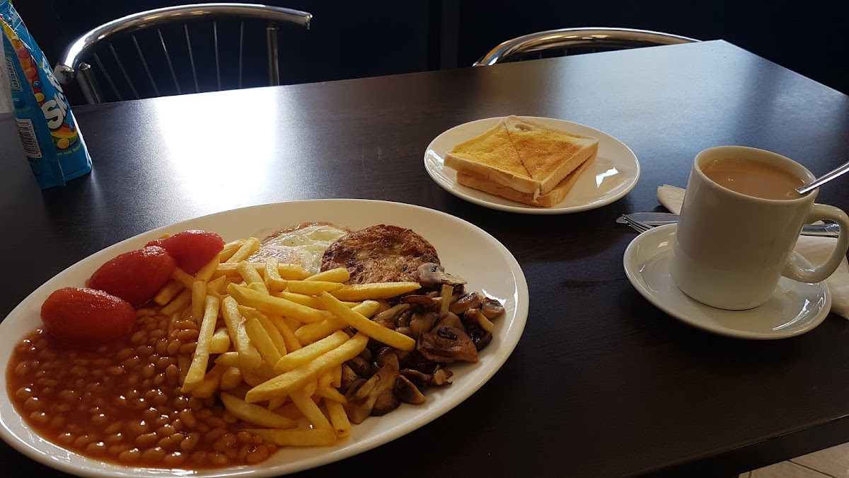 Mel’s Café Photo 8