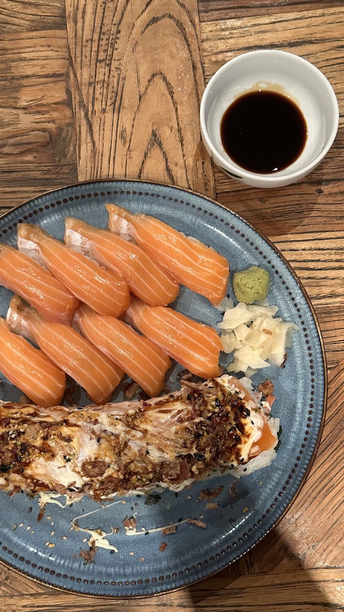 BOMBOM Fusion lunch dinner takeaway Photo 10