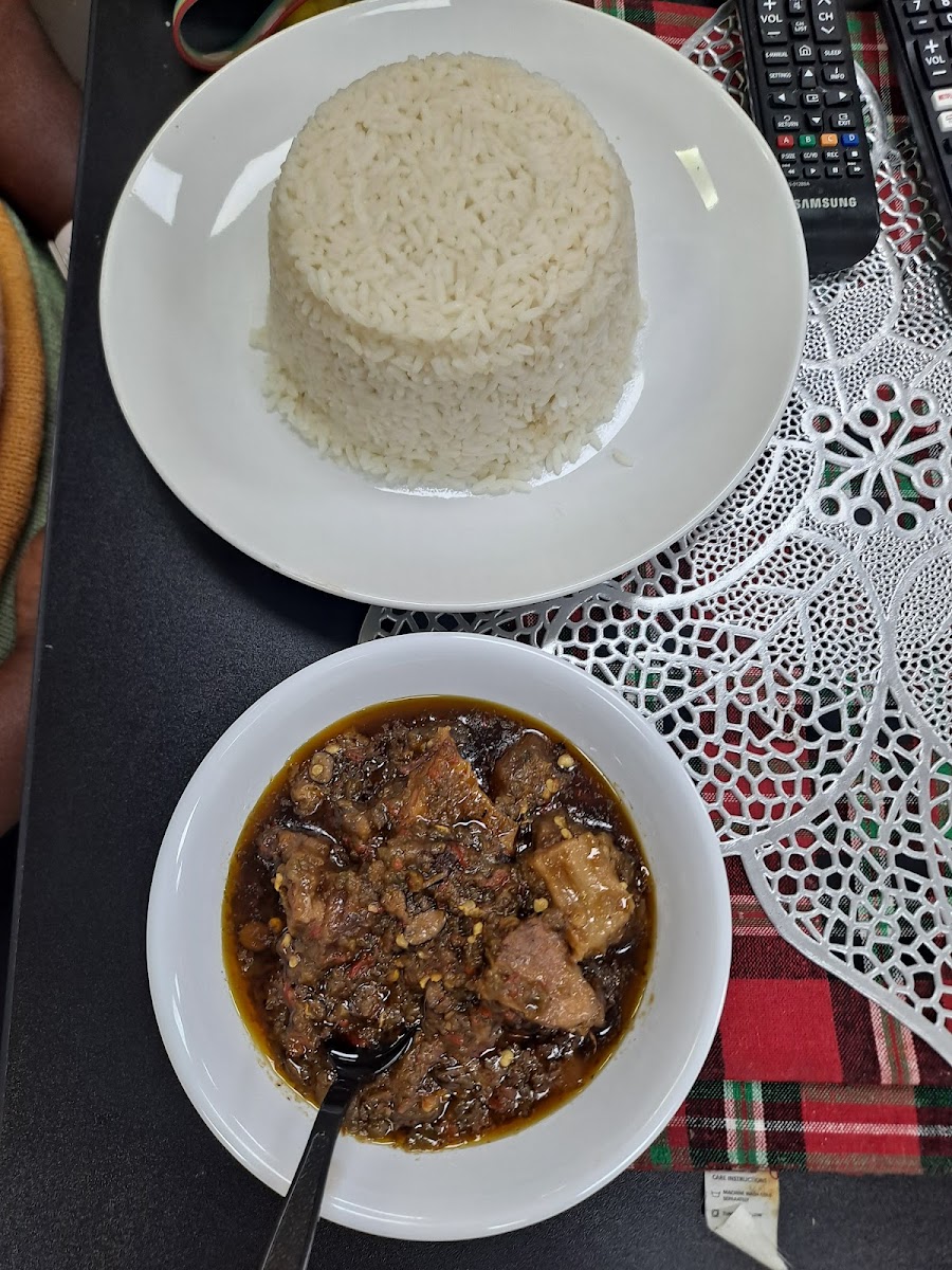 Dee Titolat African Restaurant Photo 7