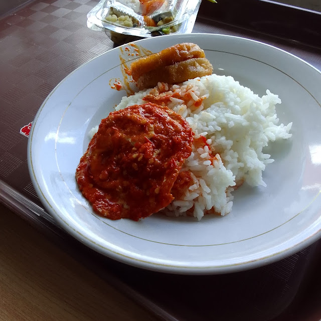 Nasi Telur Sambel Bali Perkedel