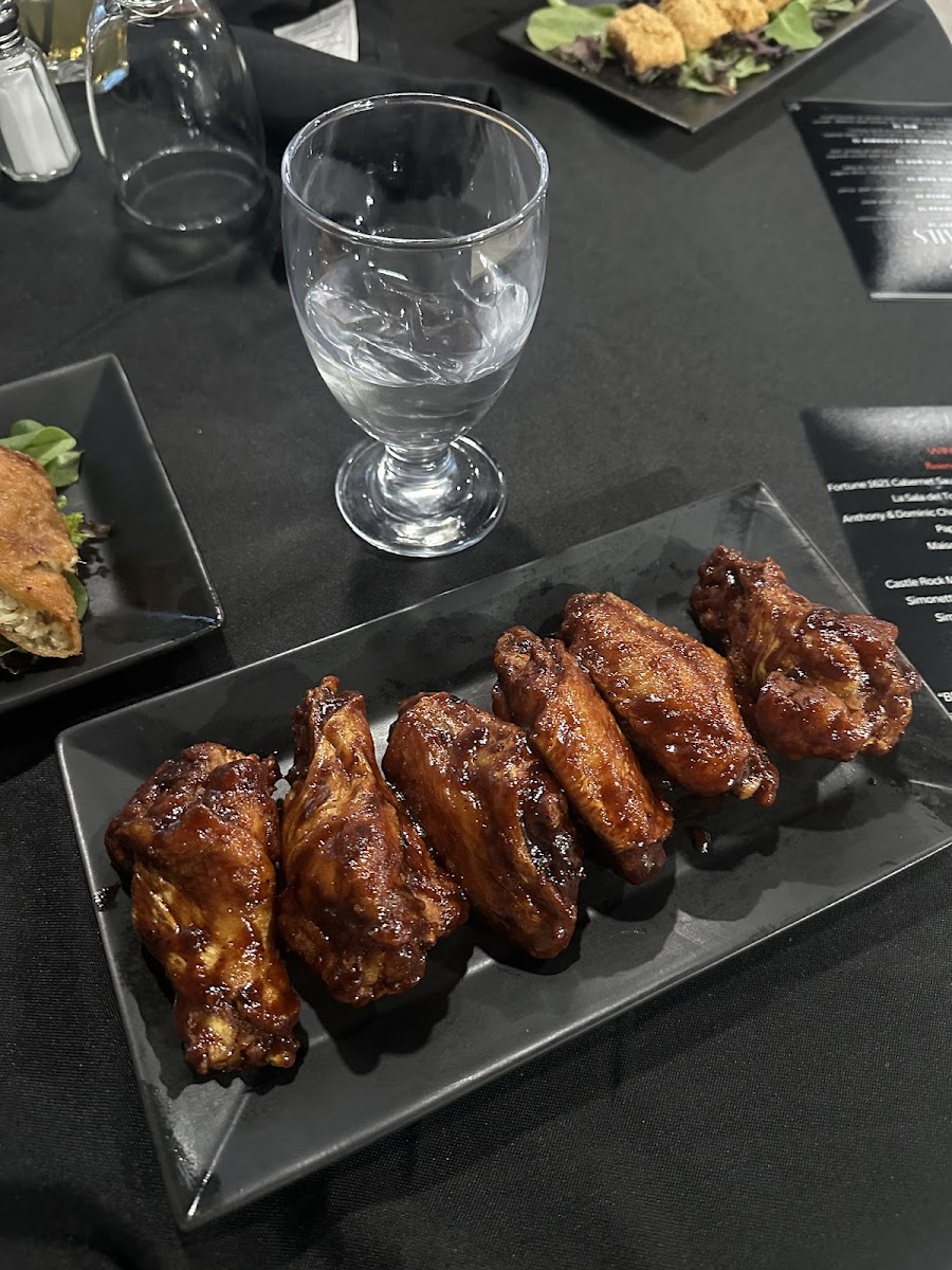 Men In The Kitchen Restaurant & Lounge Photo 7