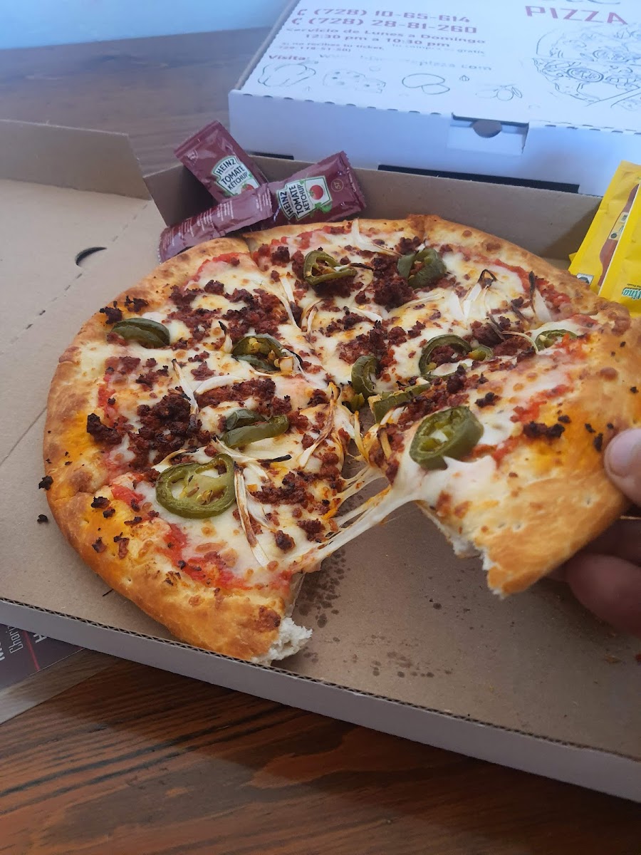 Bisontte Pizza Photo 6