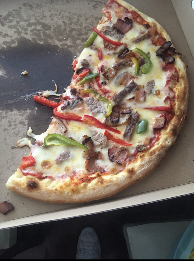 Bisontte Pizza Photo 7