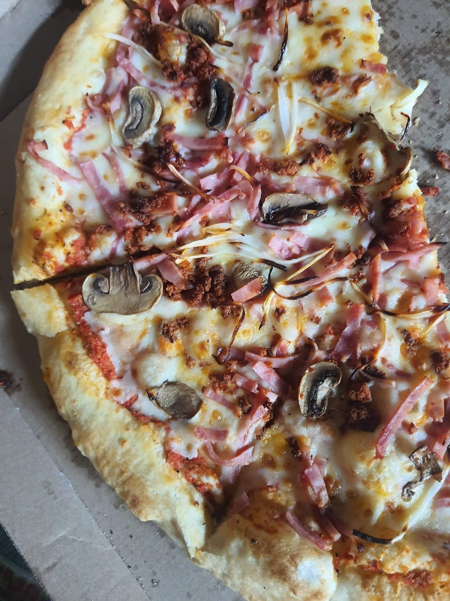 Bisontte Pizza Photo 8