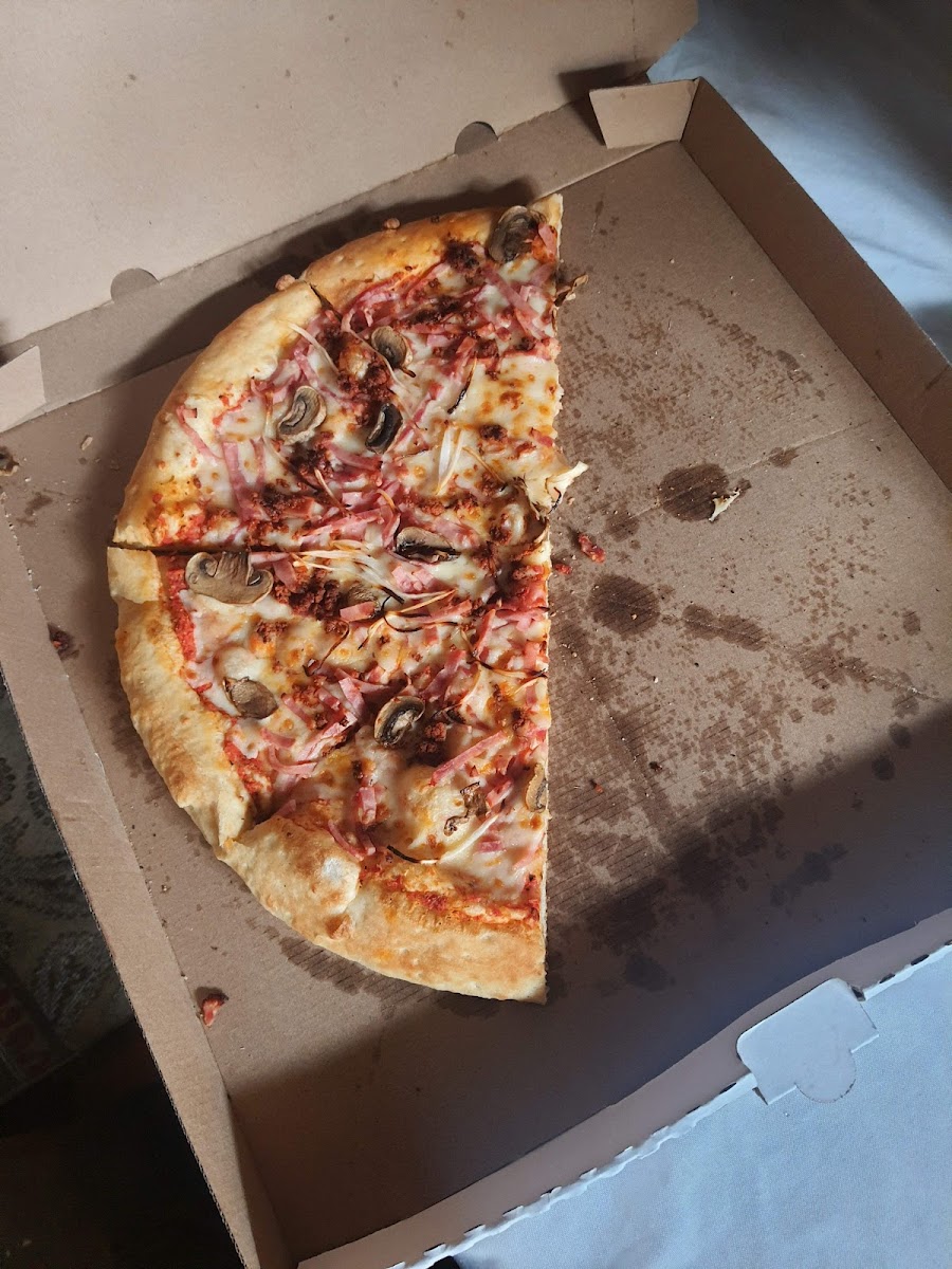 Bisontte Pizza Photo 9