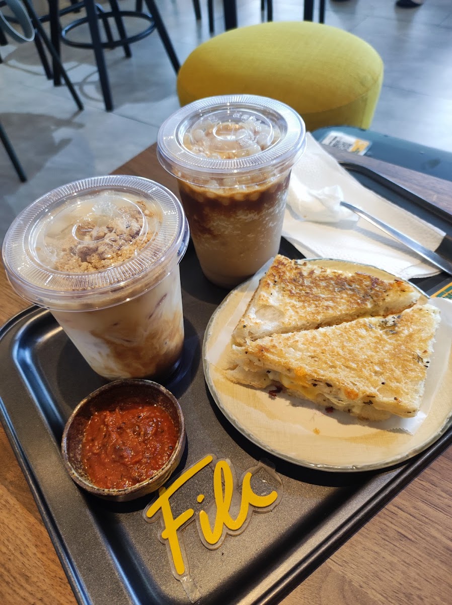 FILc Coffee & Pastries Photo 4
