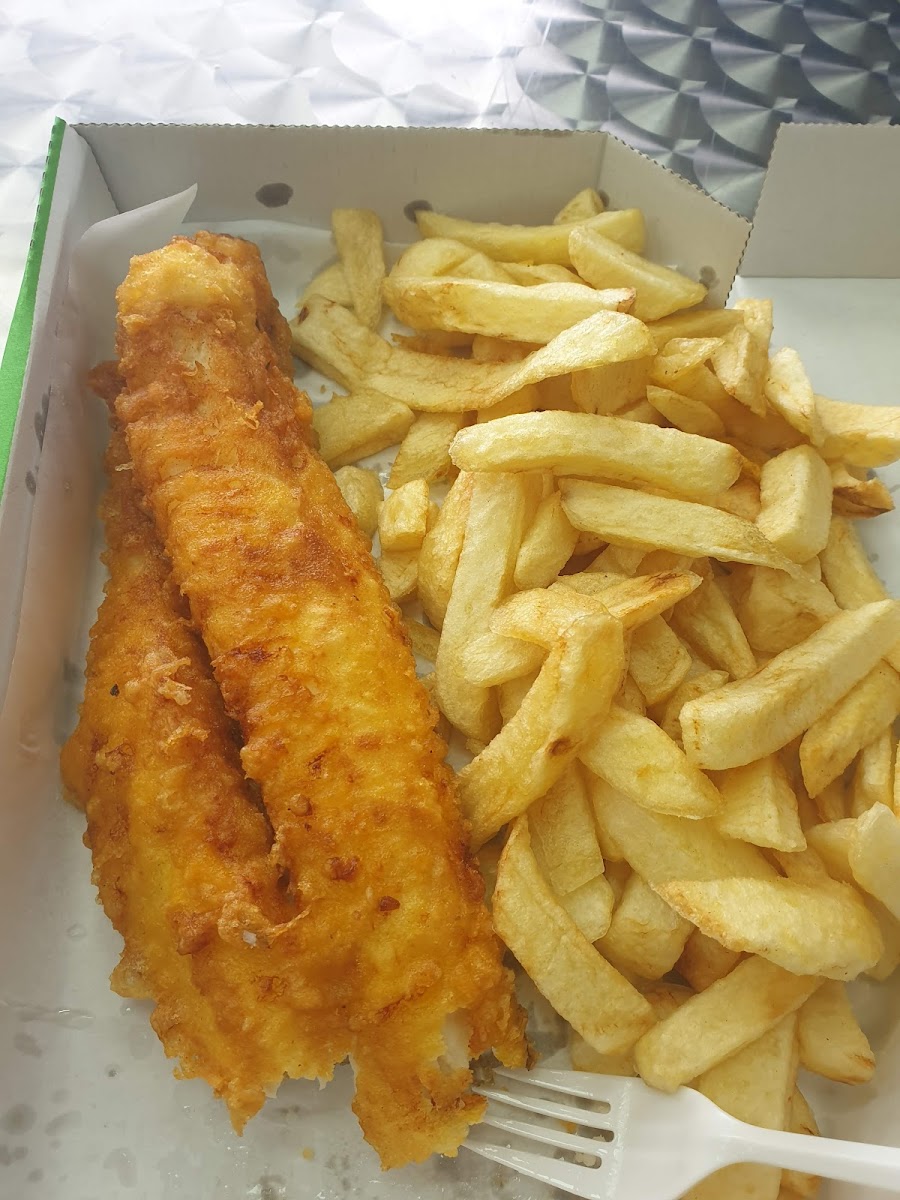 Tower fish and chips Photo 3
