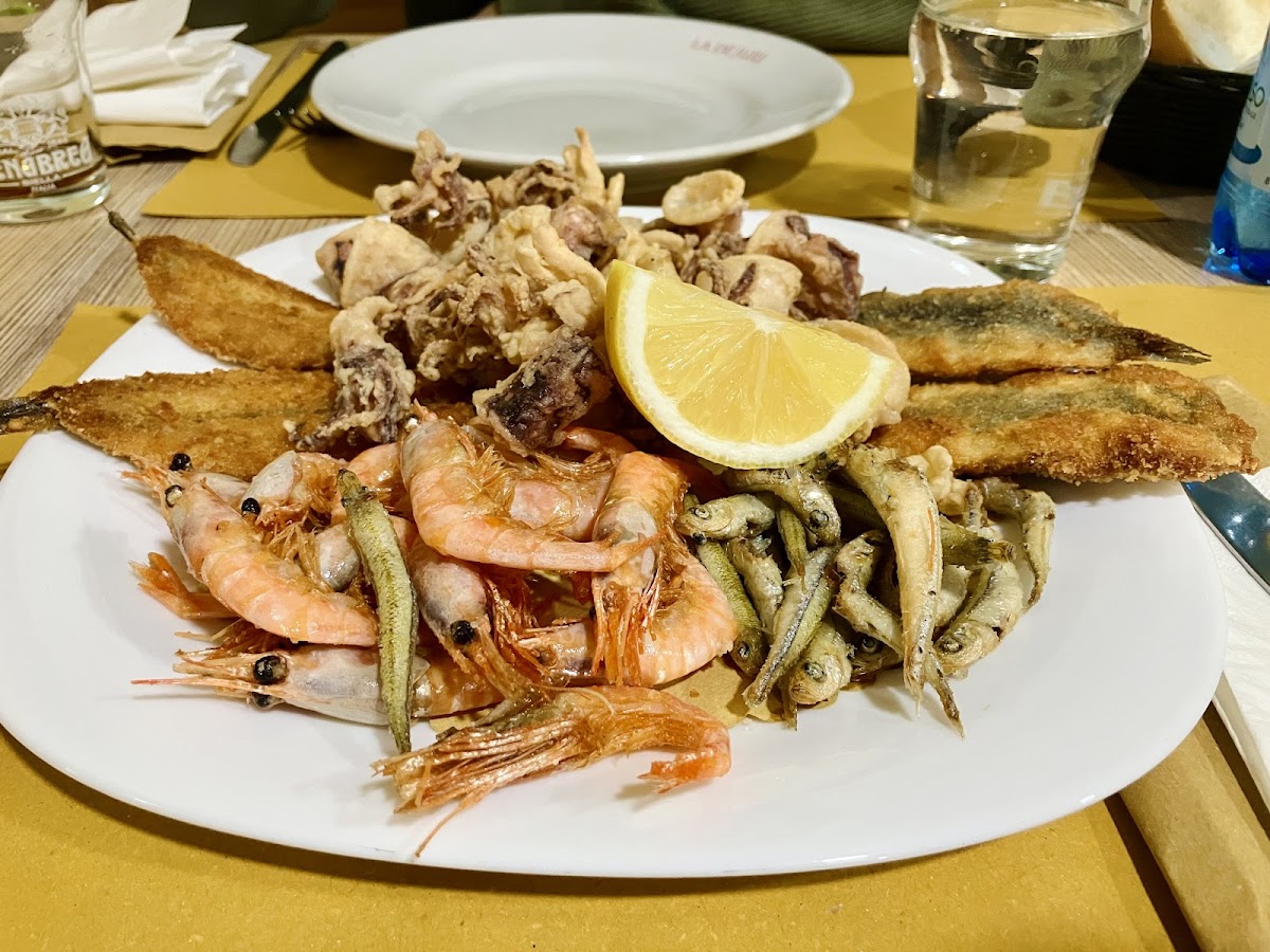 Osteria La De Jure Photo 4