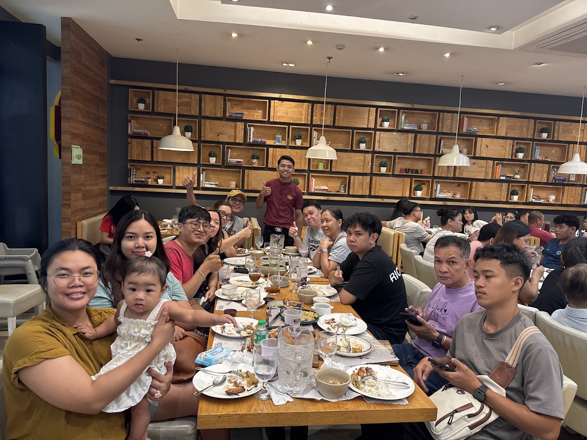 Kuya J Restaurant - SM City San Jose Photo 7