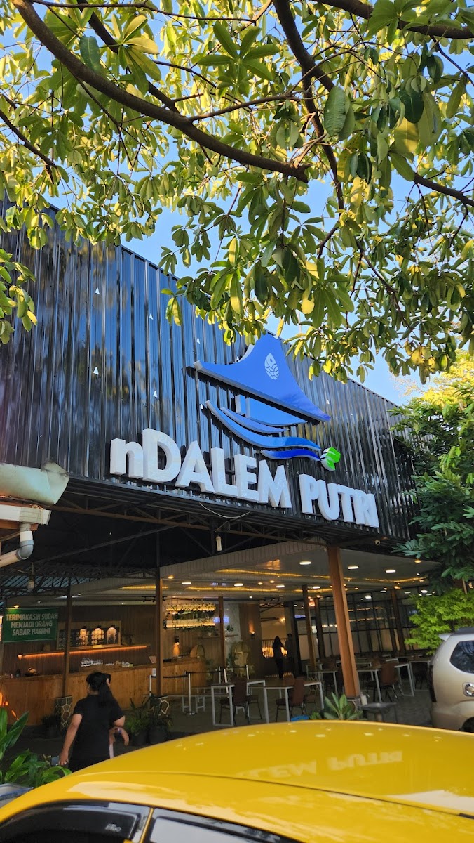 Ndalem Putri