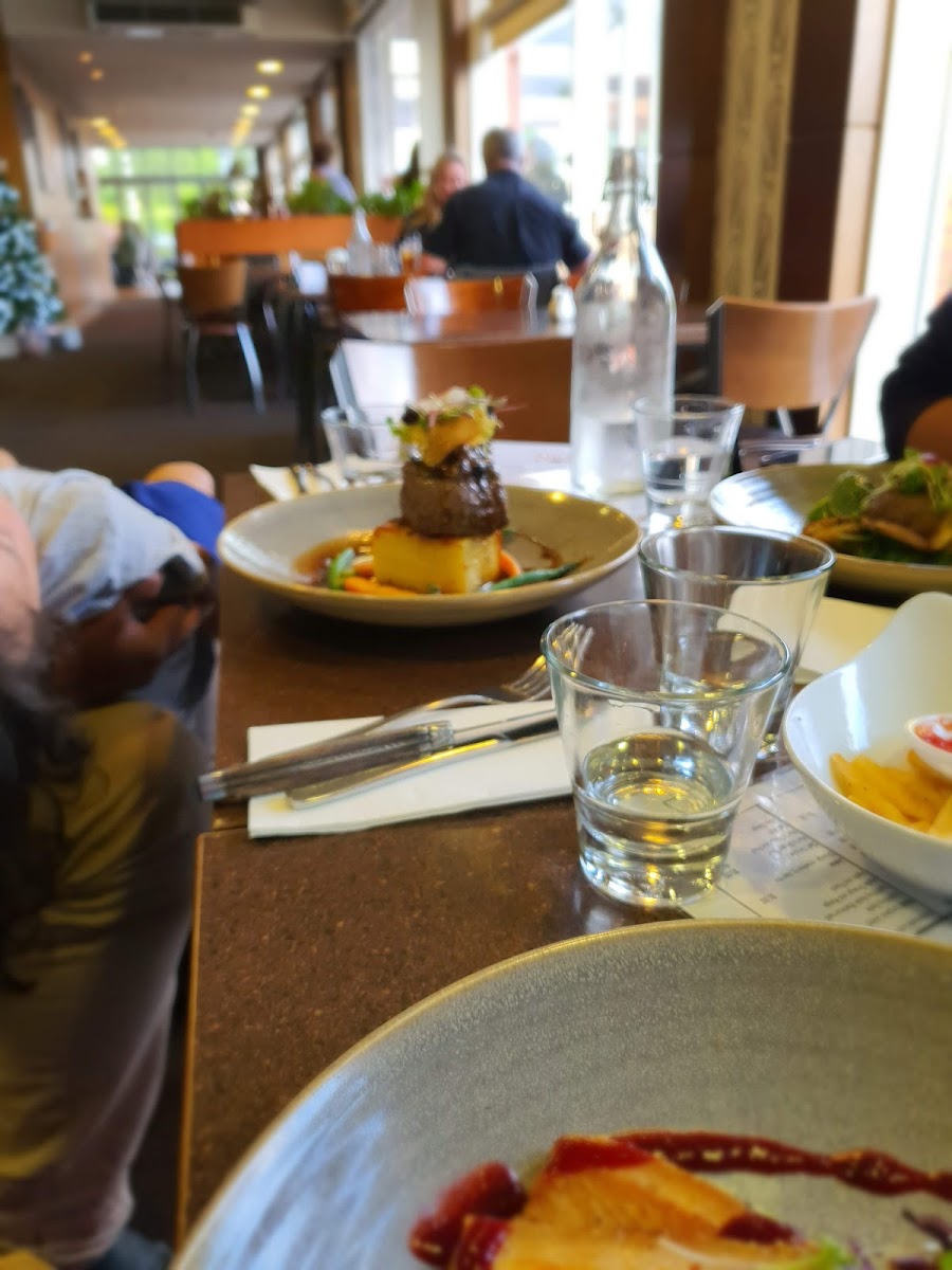 Nellies Wine Bar & Restaurant Photo 6