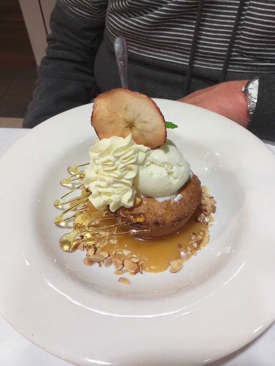 Nellies Wine Bar & Restaurant Photo 7