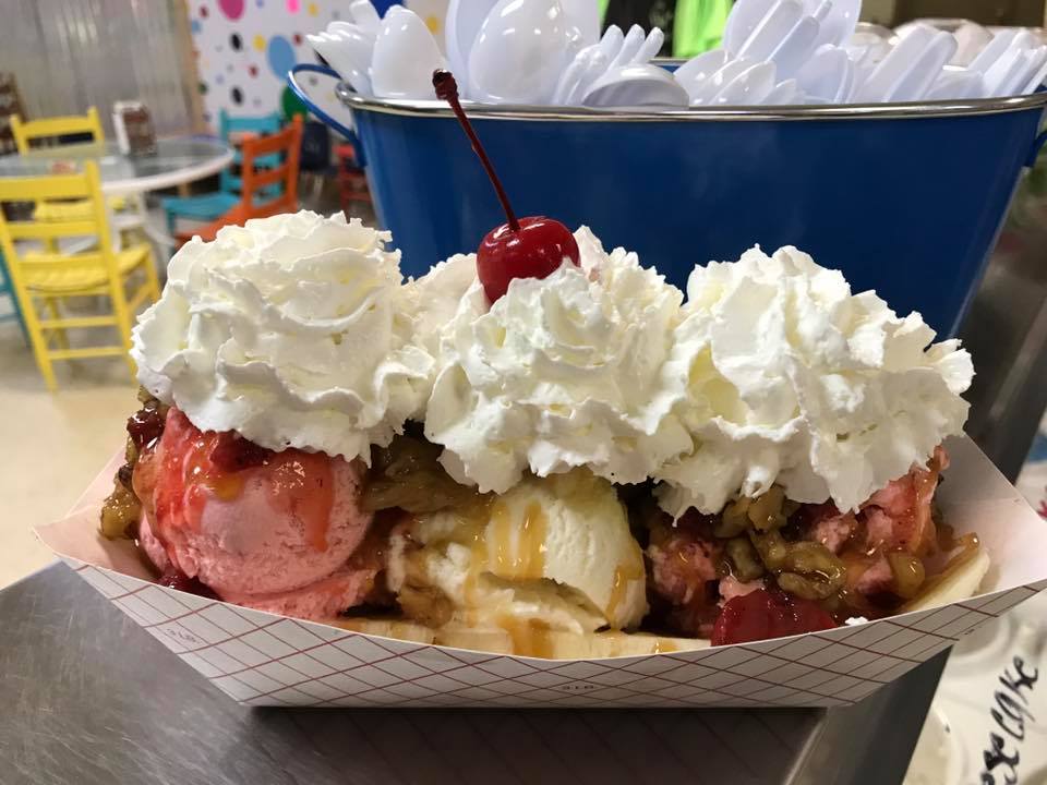 16/90 T'ville Scoops Photo 3