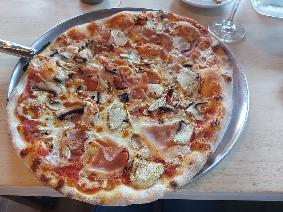 PIZZERIA IL NONNO EMPURIABRAVA Photo 7