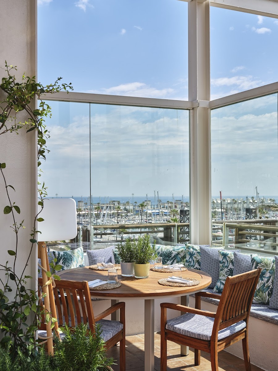 Marina Coastal Food