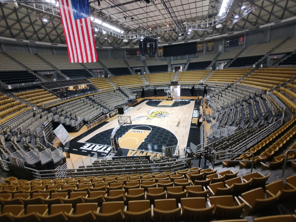 Fred Shuttlesworth Dining Hall Photo 3