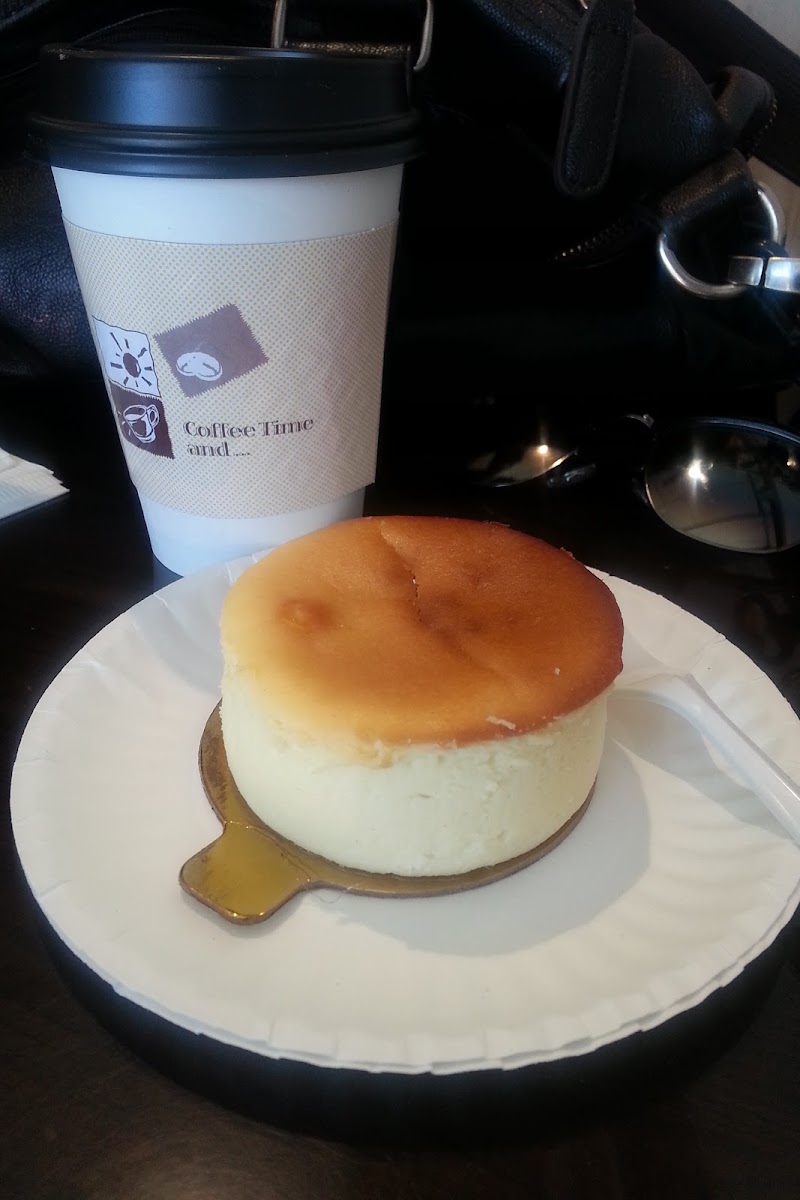 Lety's Bakery and Cafe Photo 6
