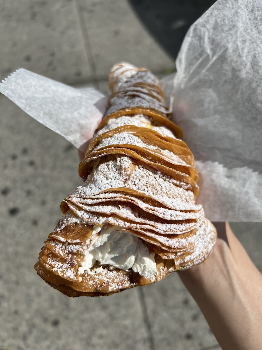 Lety's Bakery and Cafe Photo 7