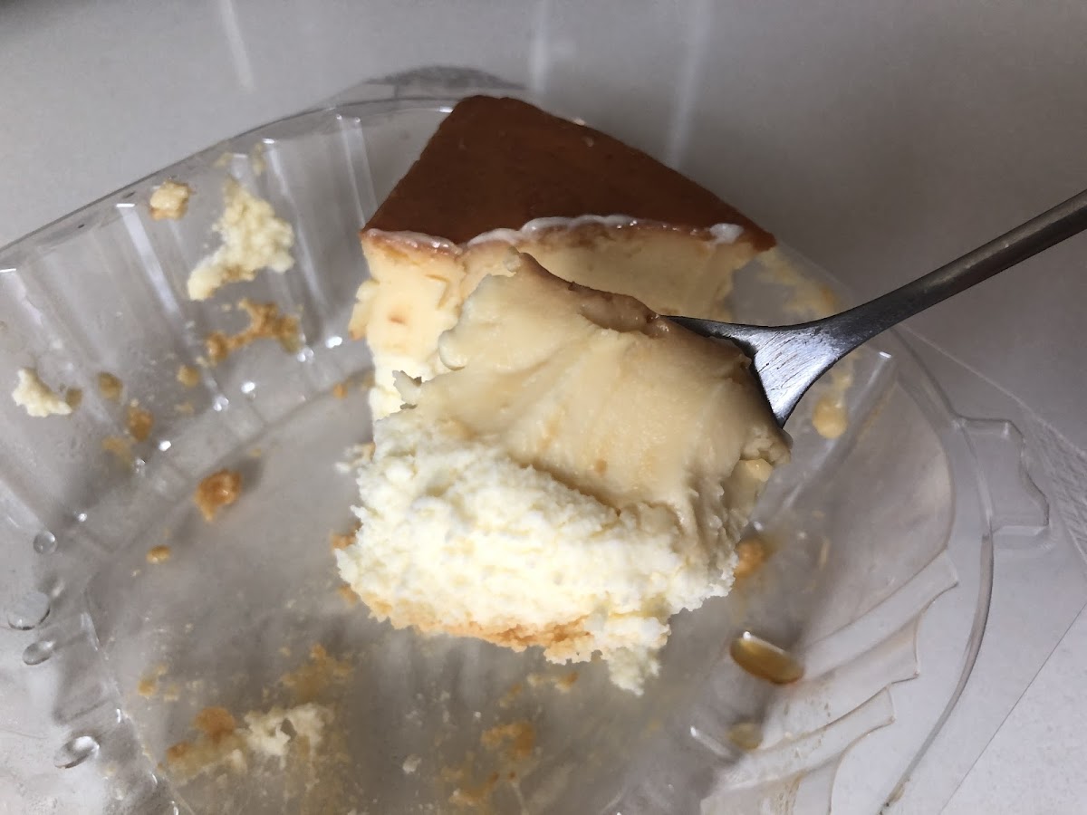 Lety's Bakery and Cafe Photo 8