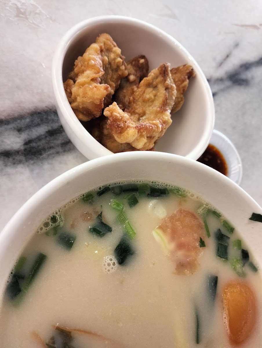 通记鱼丸 • Twin Kee Home Made Fish Ball Noodles Soup Photo 9