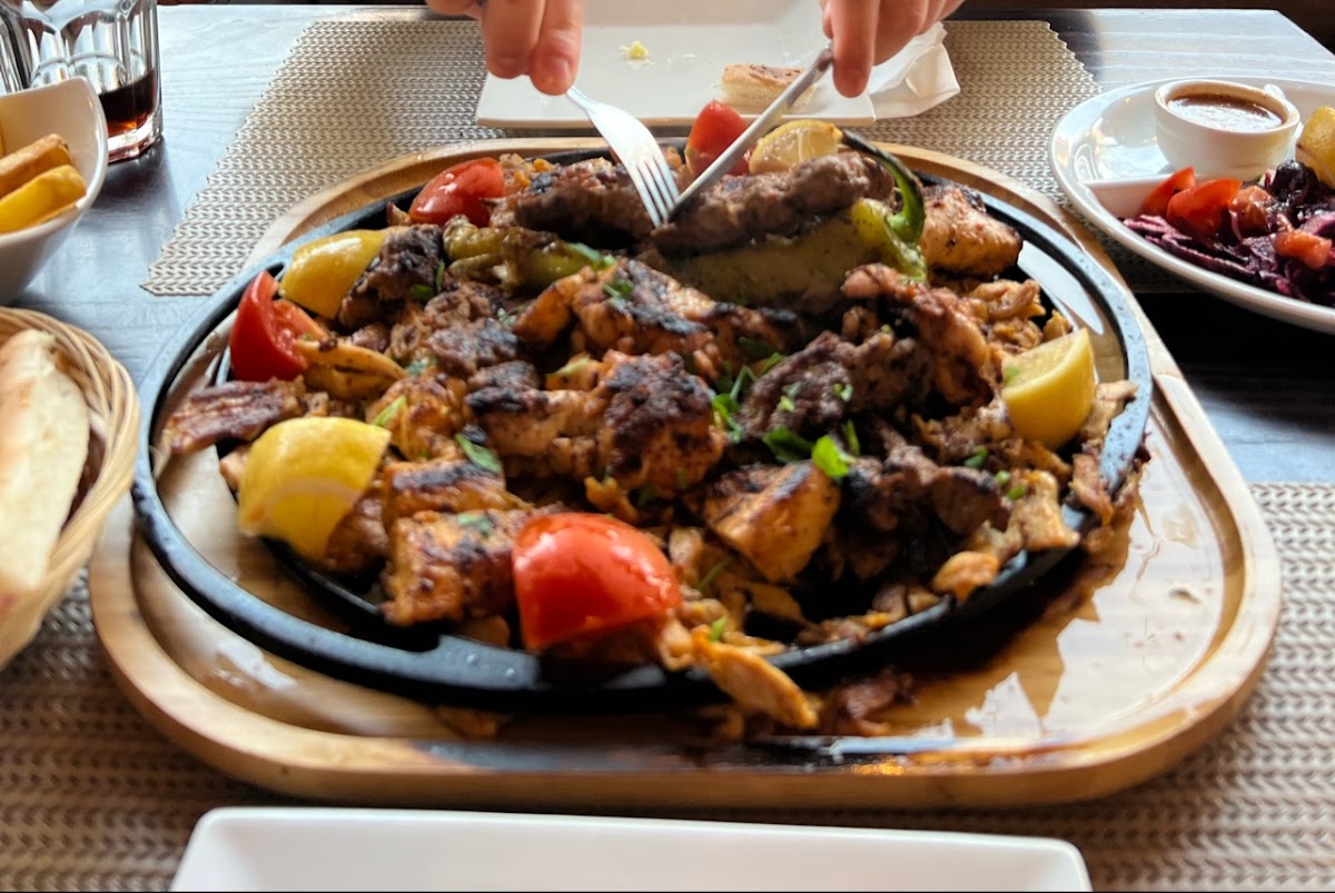 Azzaro Turkish Restaurant Photo 4