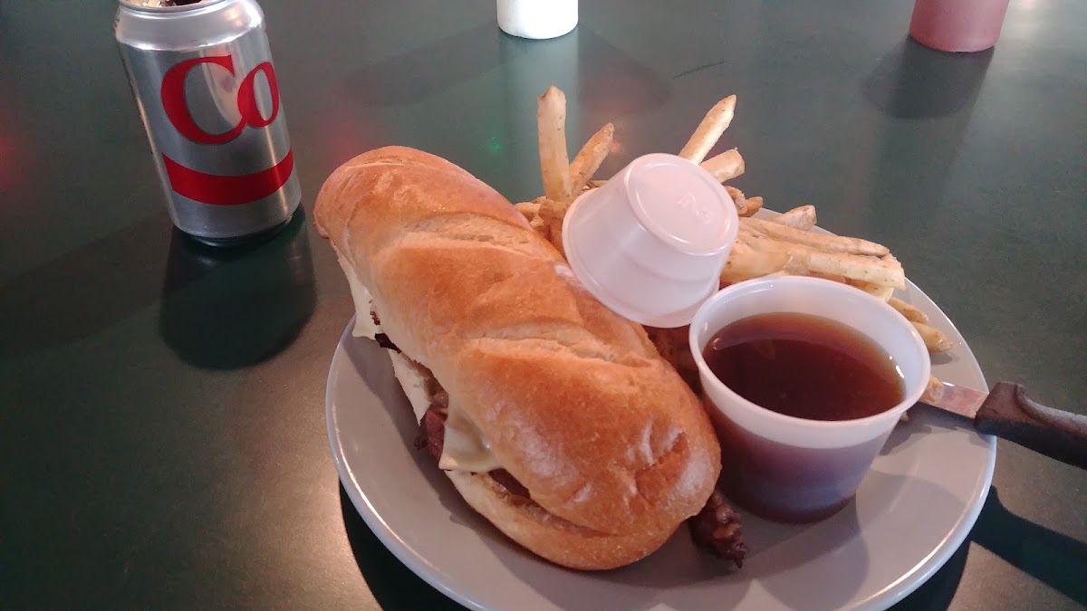 Thee Garage & Steakhouse Photo 2
