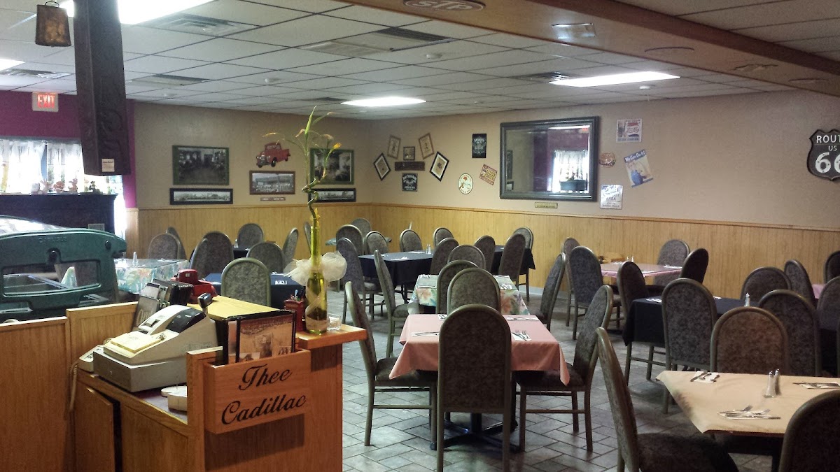 Thee Garage & Steakhouse Photo 3