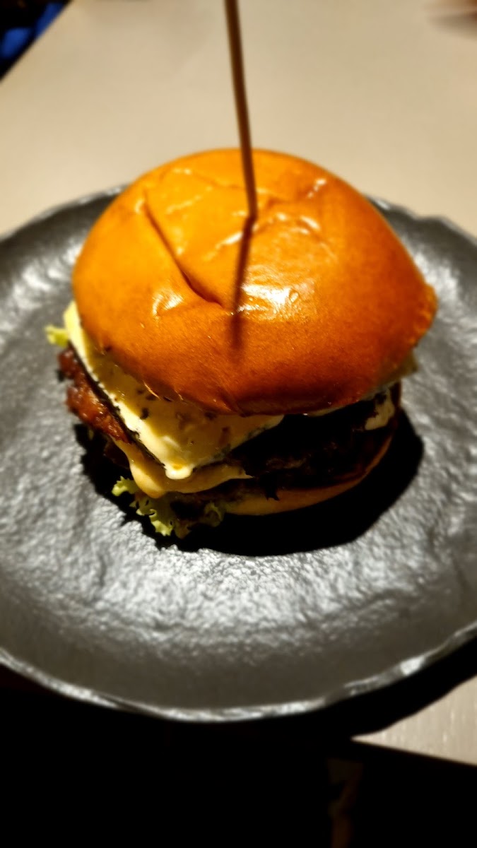 Burger House Photo 7