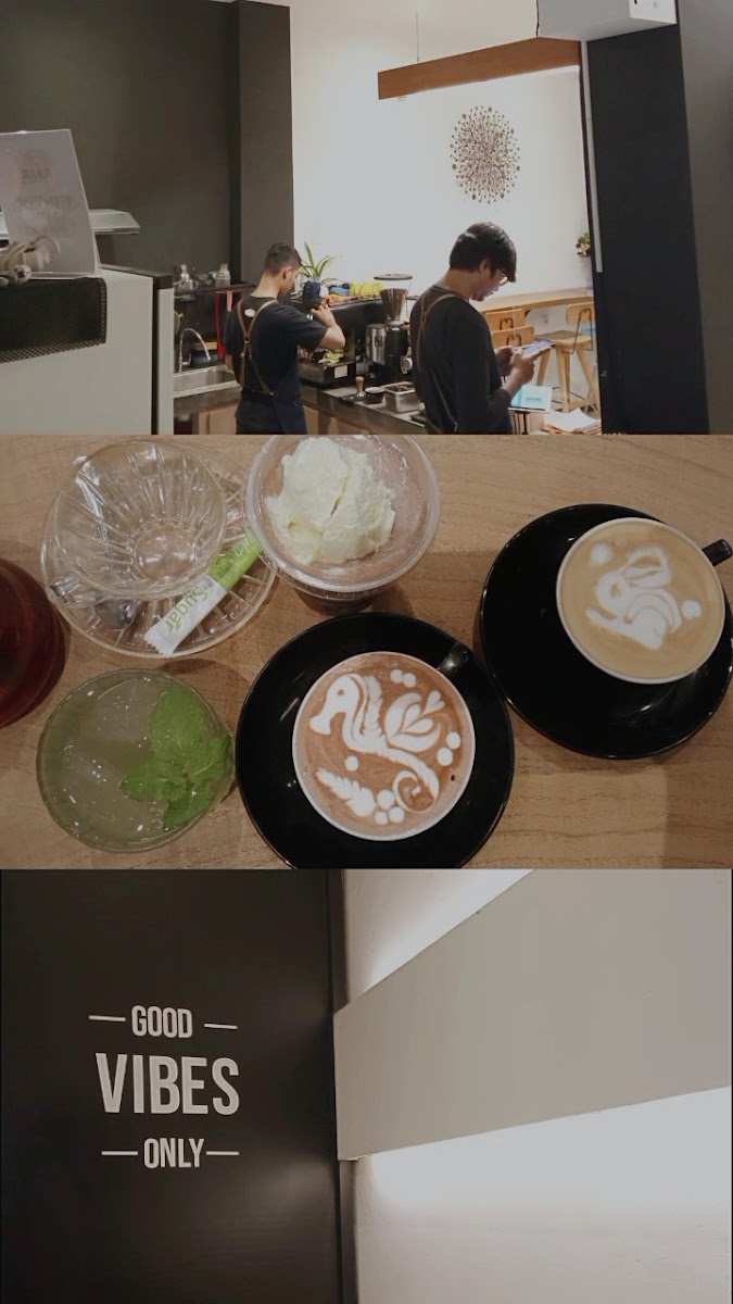 Roar Coffee and Eatery Photo 2